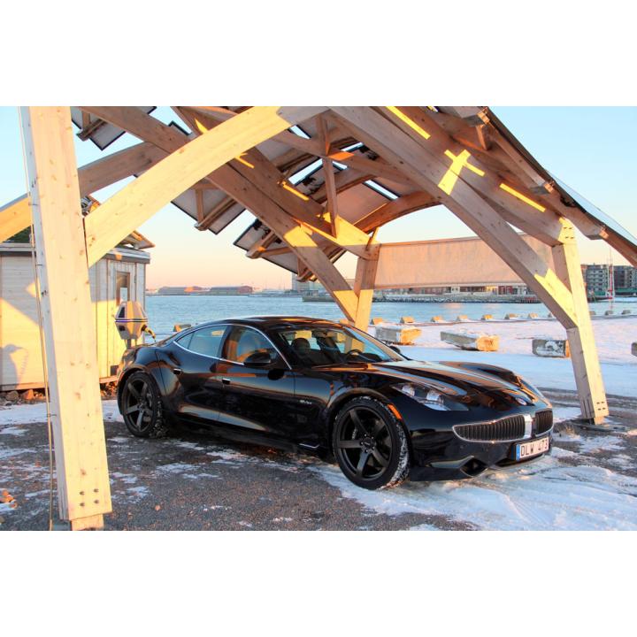 Girafe 2.0 centrale éolienne et solaire hybride InnoVentum