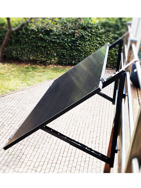 Balcony solar panel kit - plug-in connection