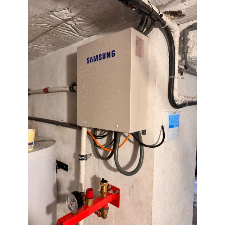 Kit Bomba de Calor + Caldera Termodinámica 12 kW - Instalación Luxemburgo