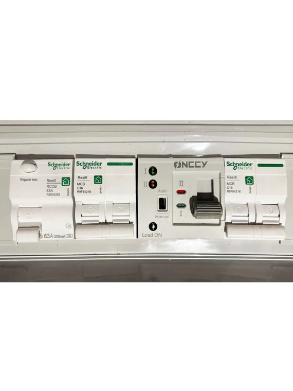 230V 25A omvormerbox met stopcontact | Veiligheids- en eenfasevoeding